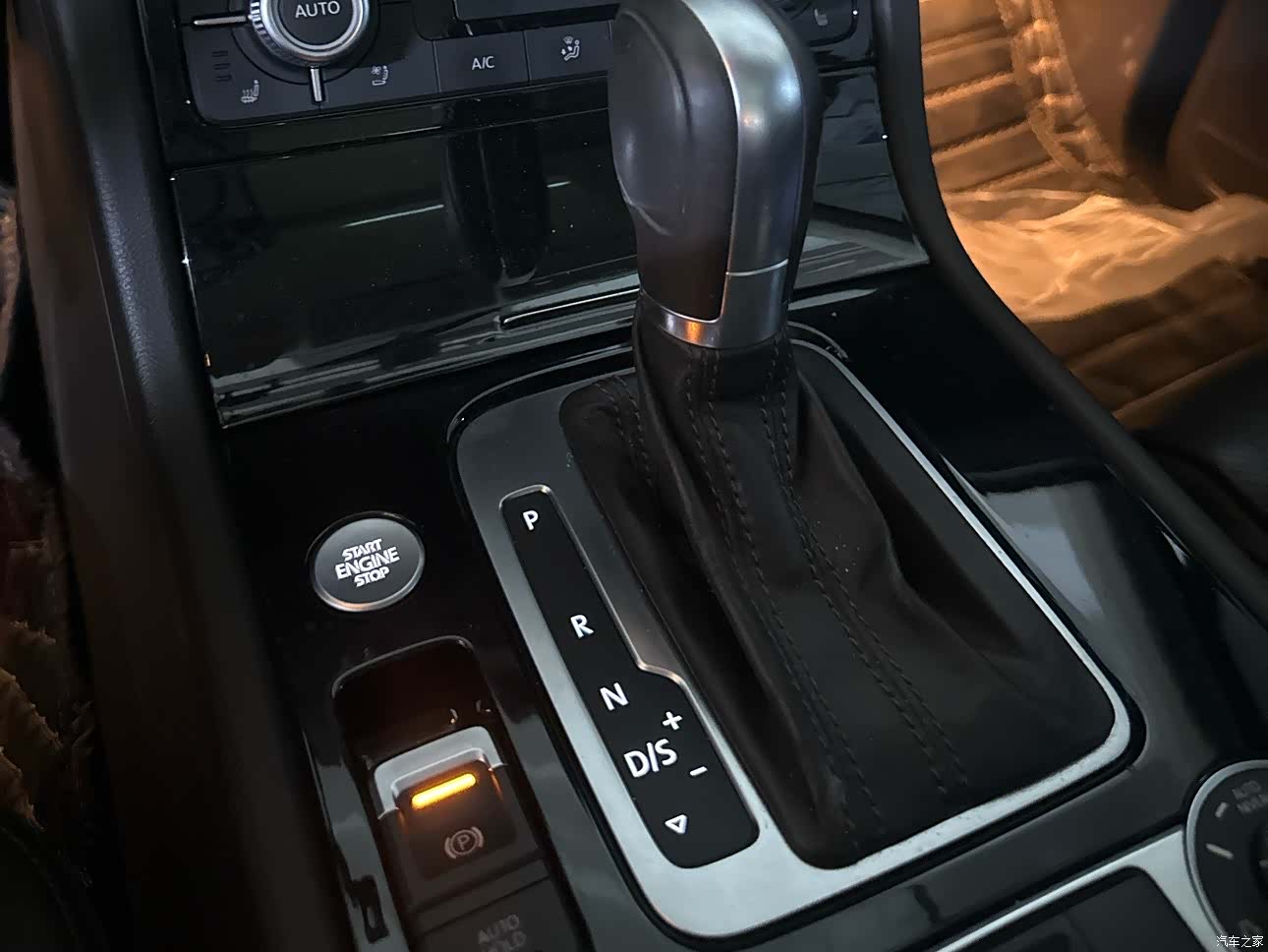 Volkswagen Touareg, 2017 11