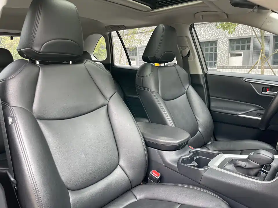 Toyota RAV4 Rongfang