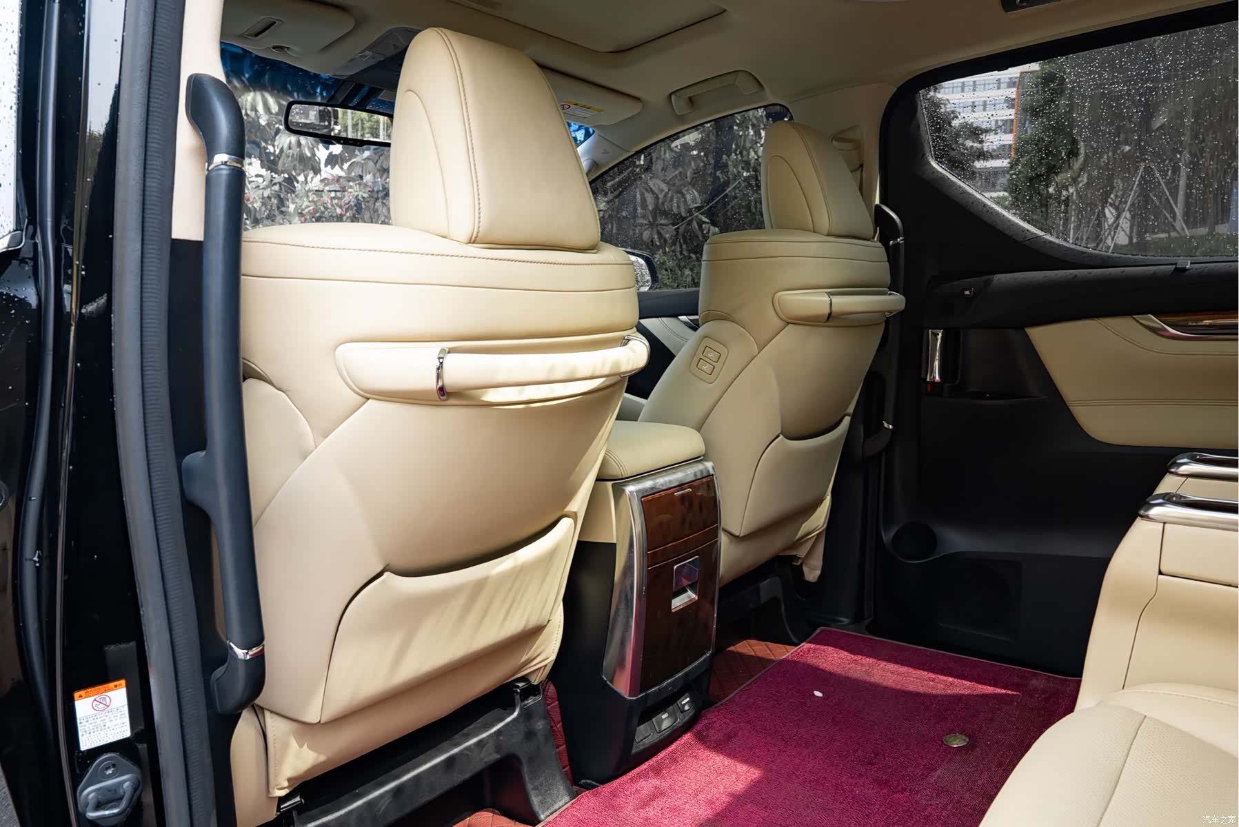 Toyota Alphard, 2016 6