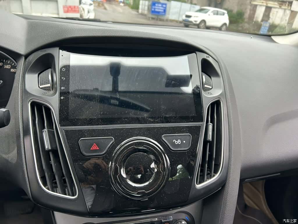 Ford Focus, 2014 19