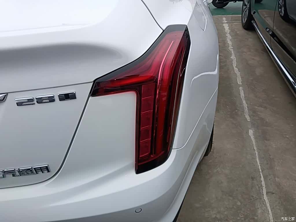 Cadillac CT5, 2023 8