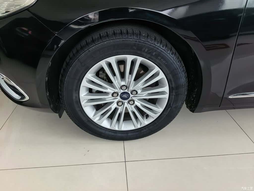 Ford Taurus, 2017 23