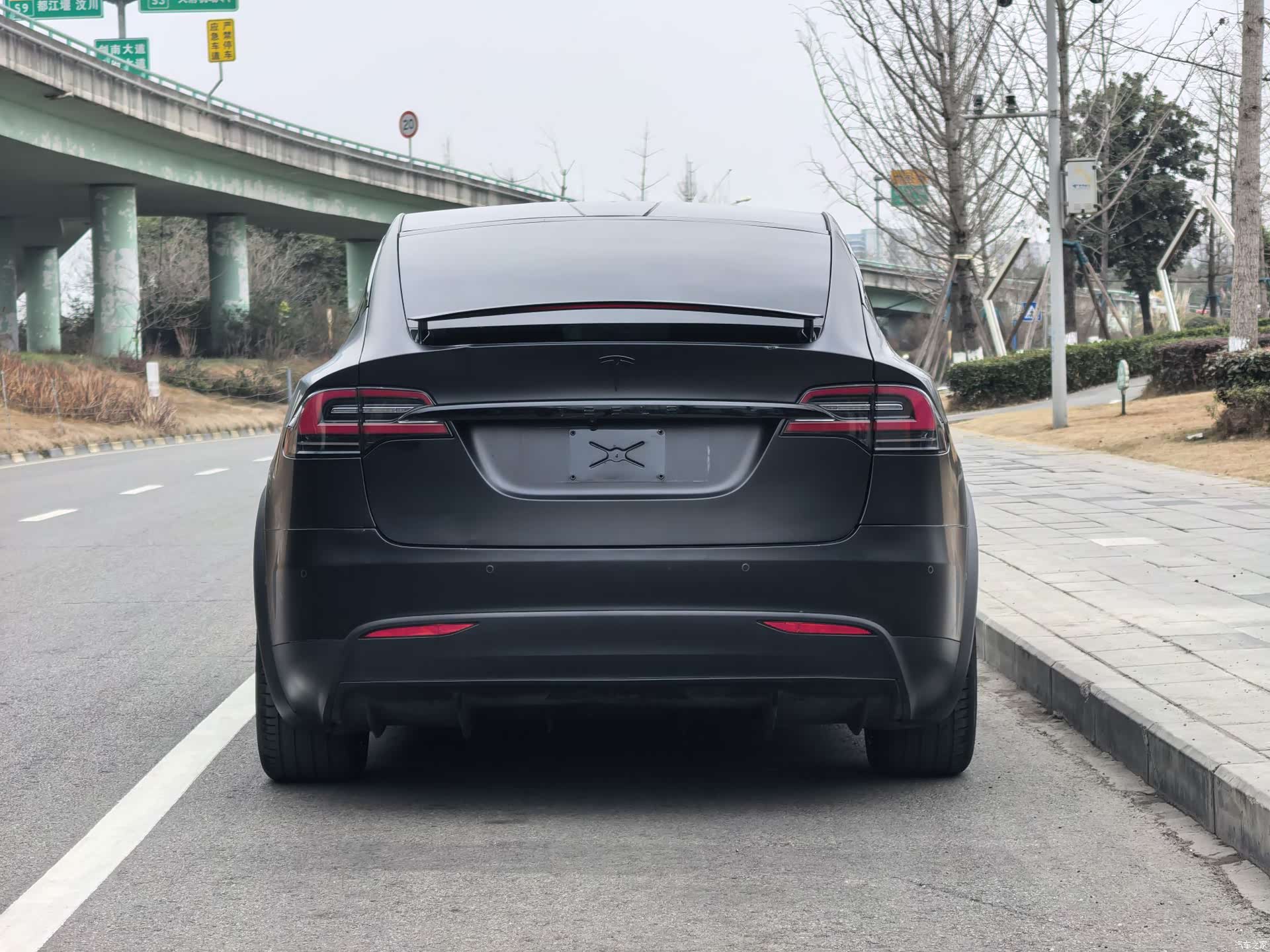 Tesla Model X, 2019 7