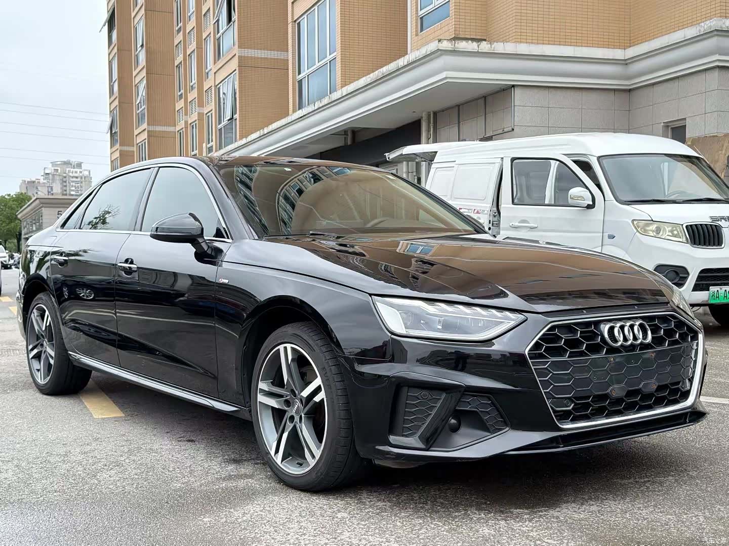 Audi A4L, 2021 3