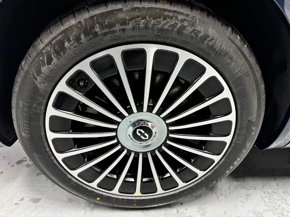 AITO Ask the world M7