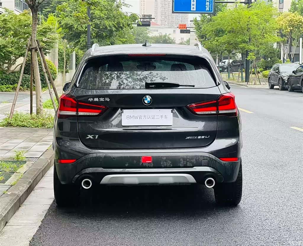 BMW X1, 2022 все фото