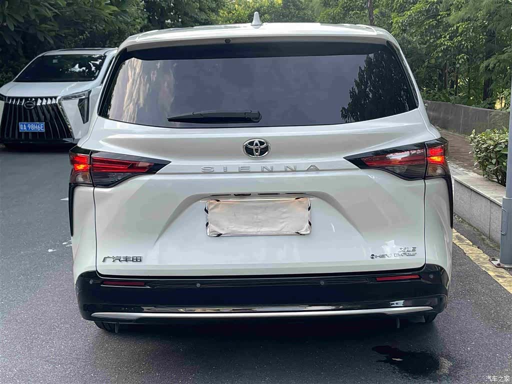 Toyota Sienna, 2024 6