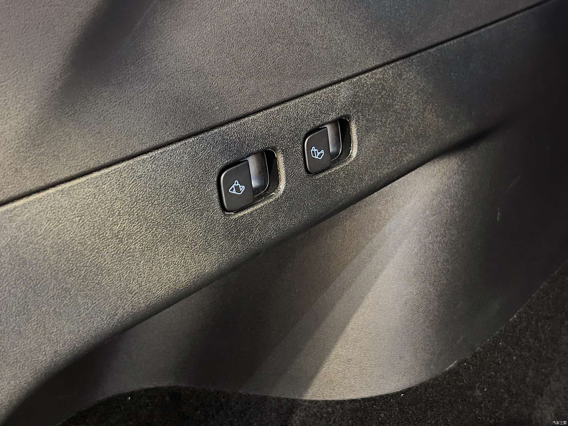 Tesla Model Y, 2023 30