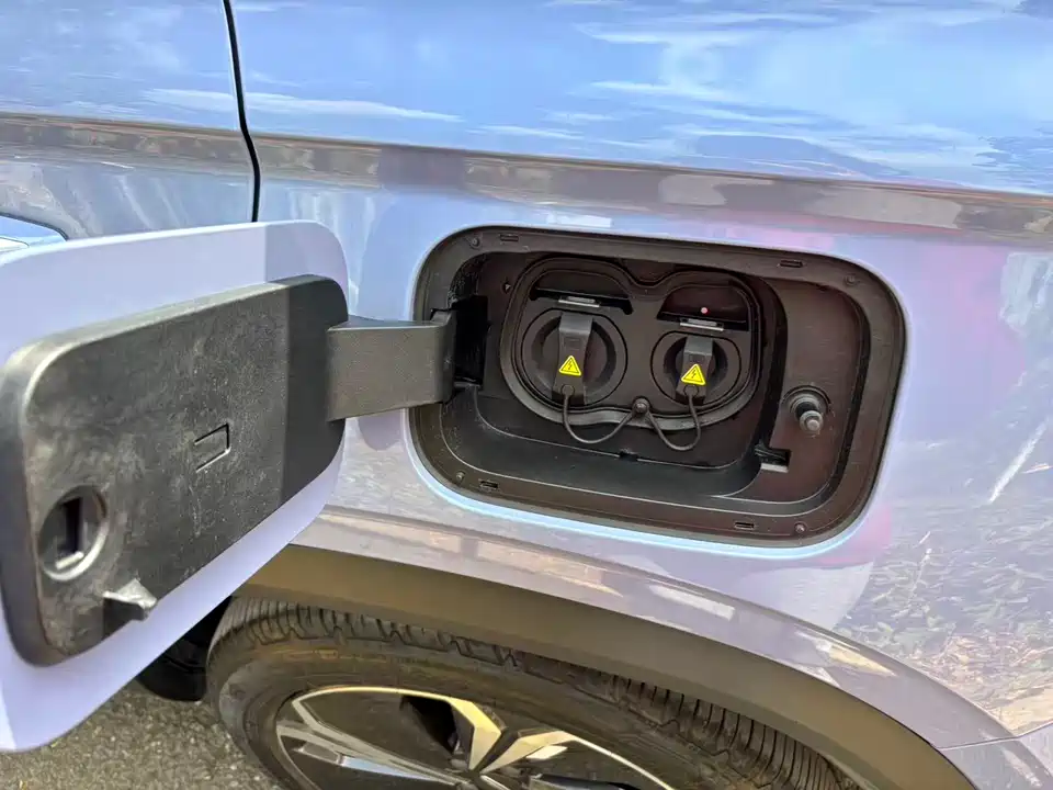 Geely Monjaro plug-in-hybrid