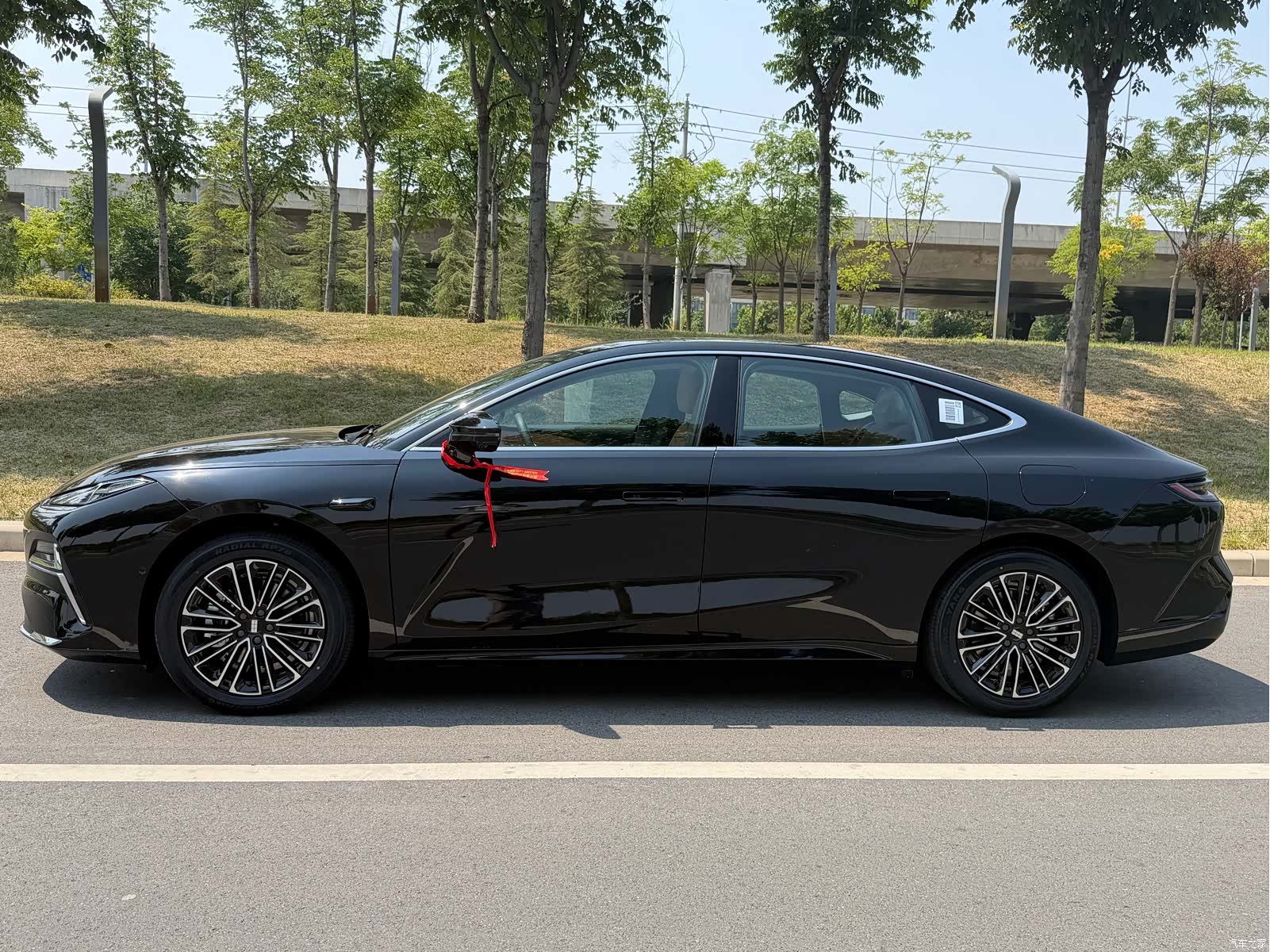 Geely 8, 2026 все фото