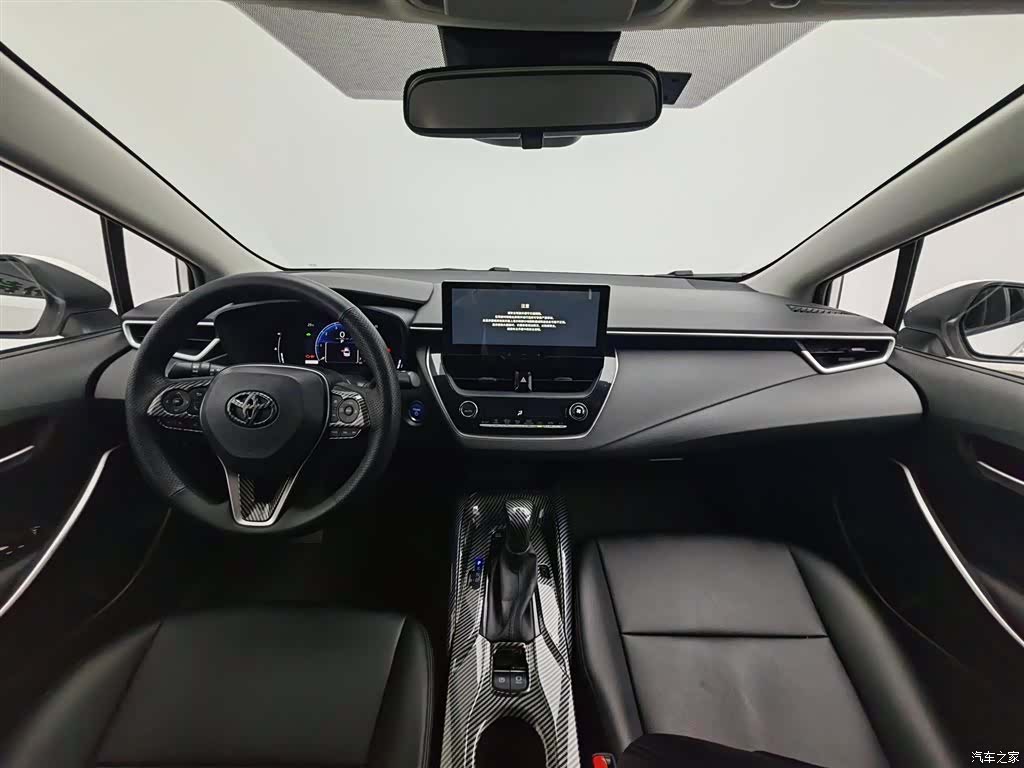 Toyota Corolla, 2023 все фото