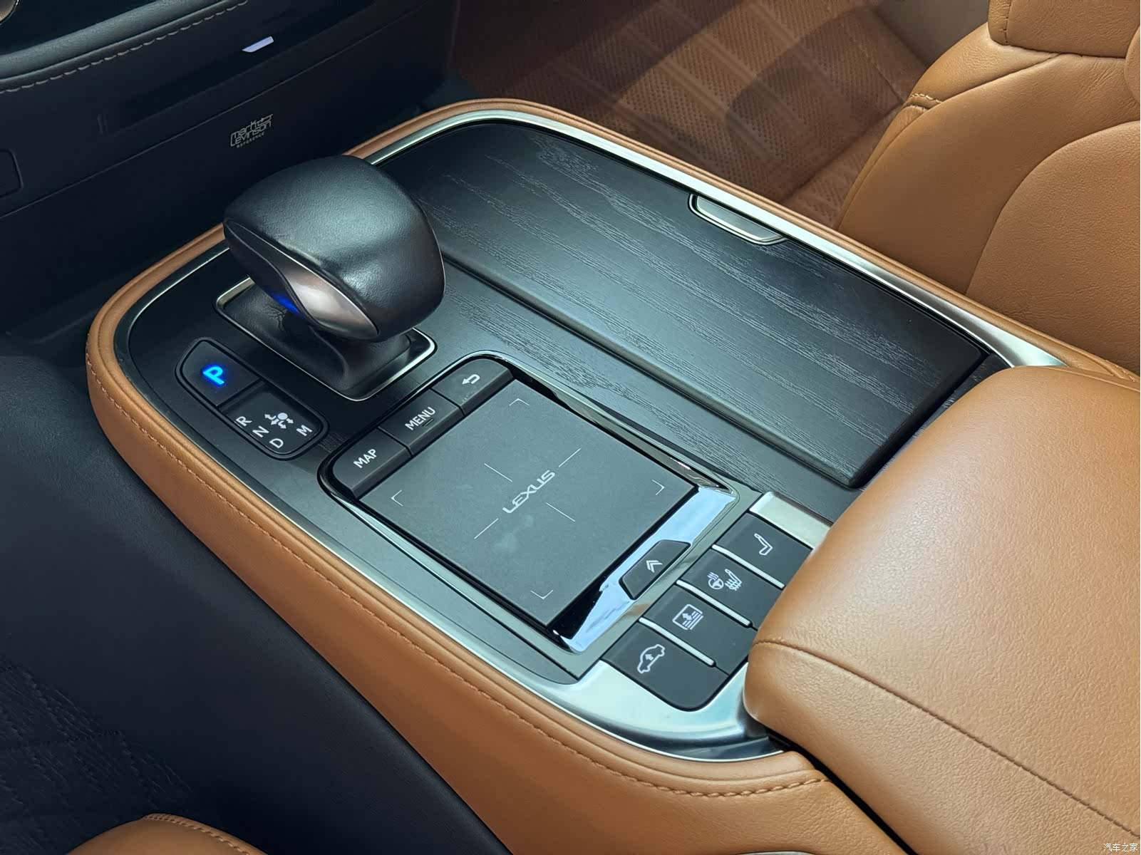 Lexus LS, 2021 13