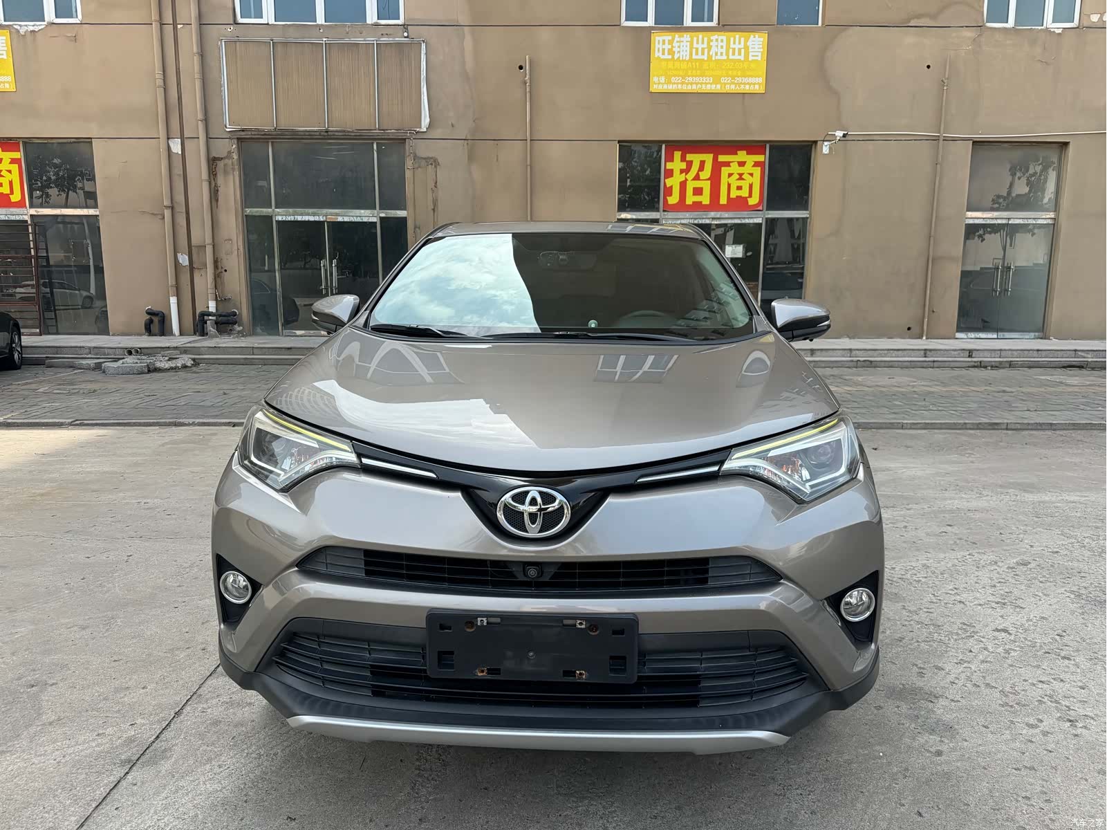 Toyota RAV4, 2016 10