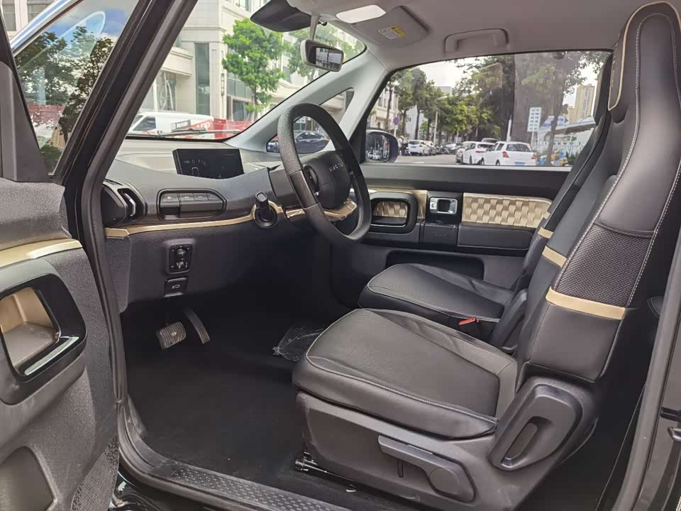Baoding KiWi EV