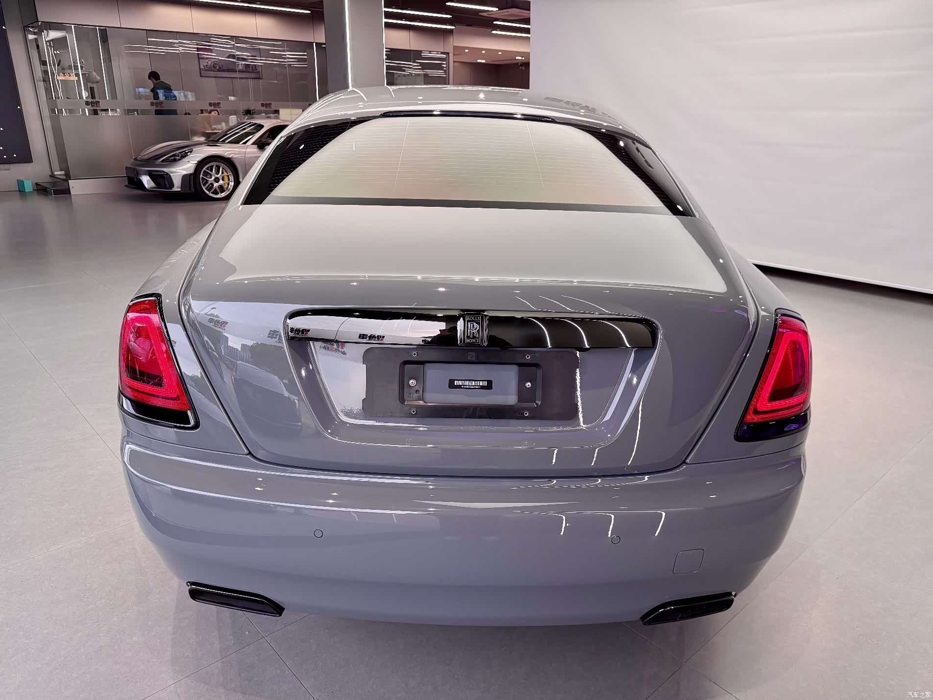 Rolls-Royce Wraith, 2021 3