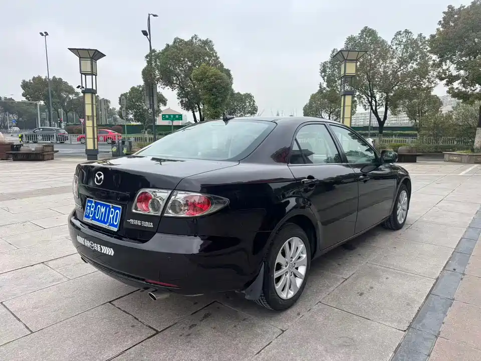 Mazda 6