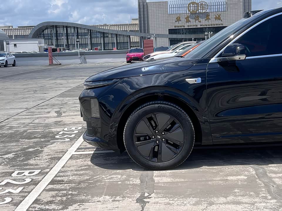 Li Auto Ideal L6
