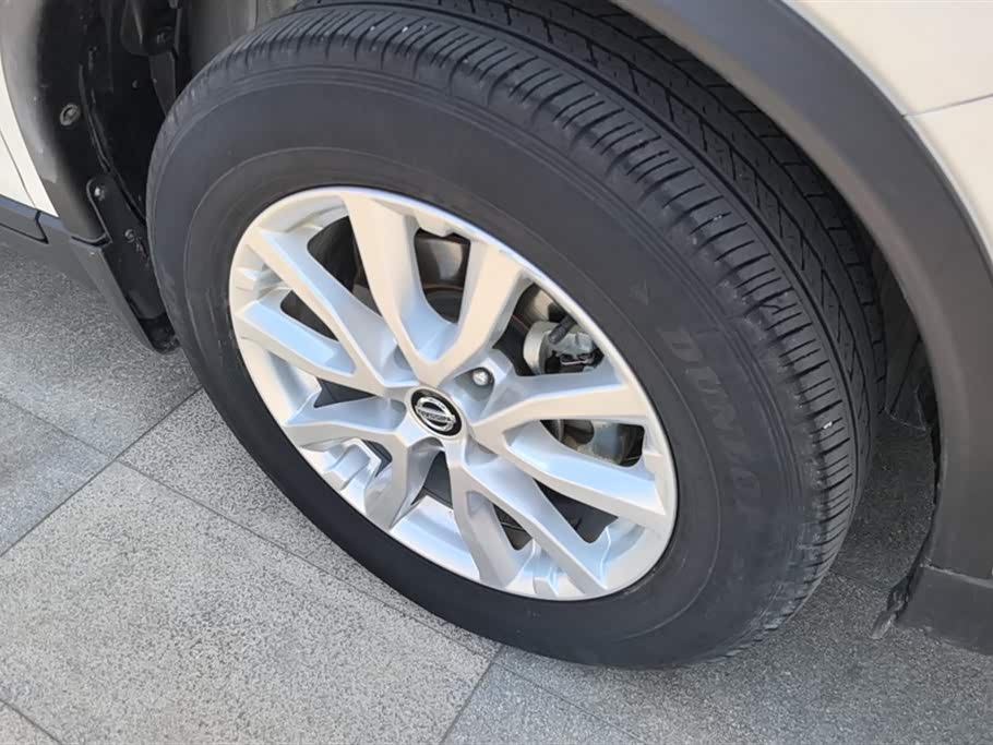 Nissan Qijun