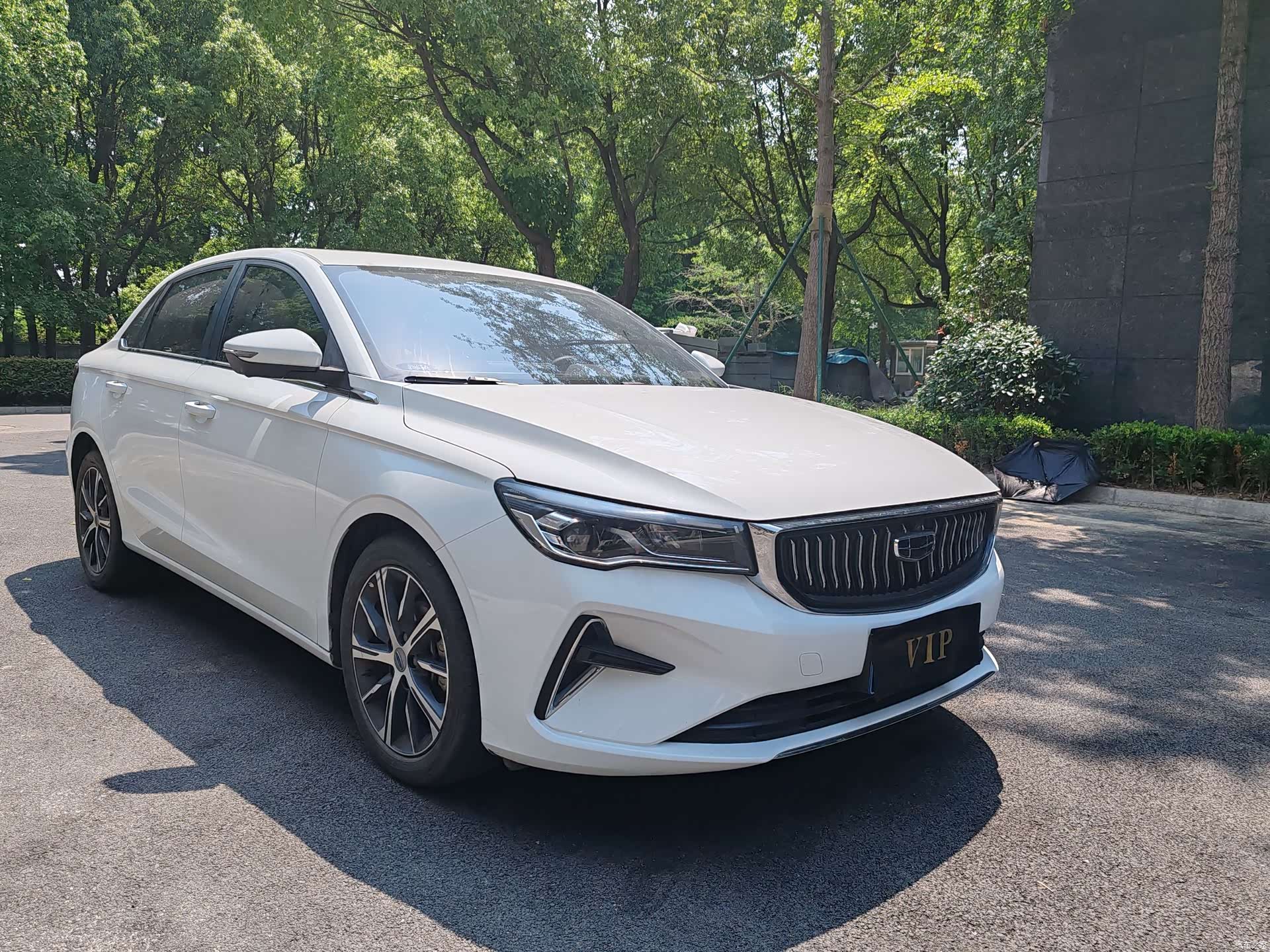 Geely Emgrand, 2022 3