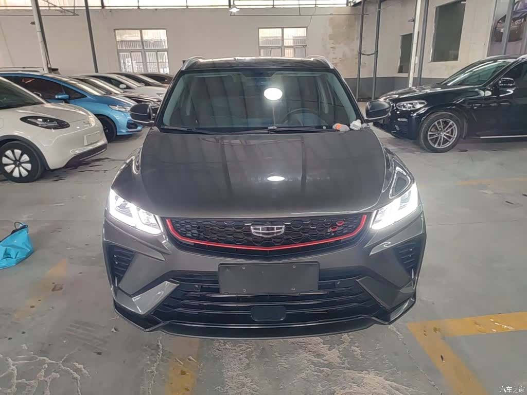 Geely Coolray, 2021 3