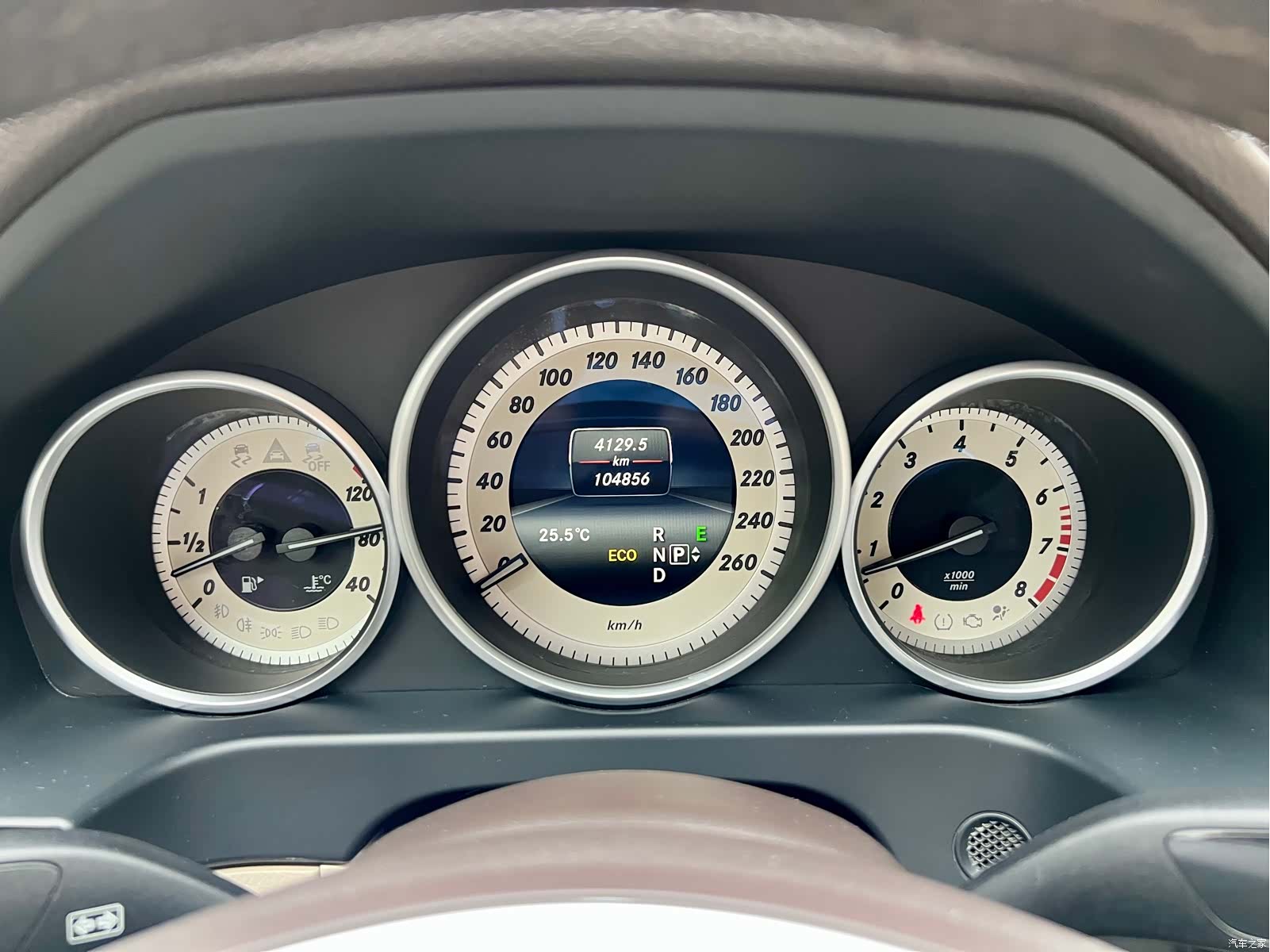 Mercedes-Benz E-Class, 2015 7