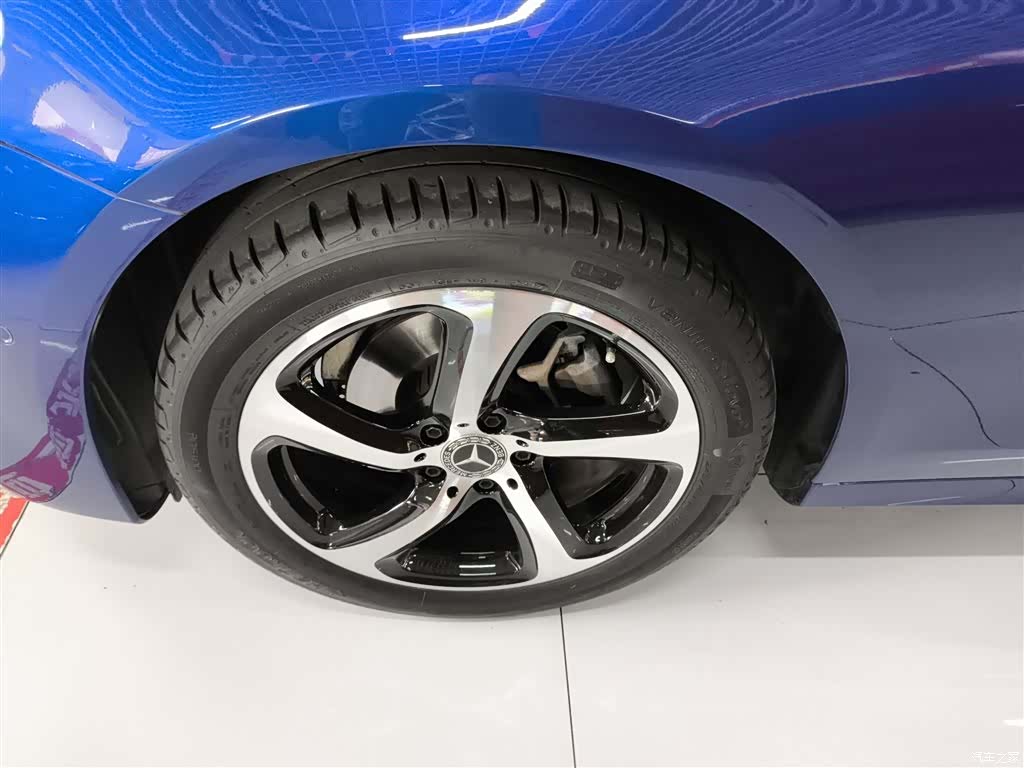 Mercedes-Benz E-Class, 2018 23