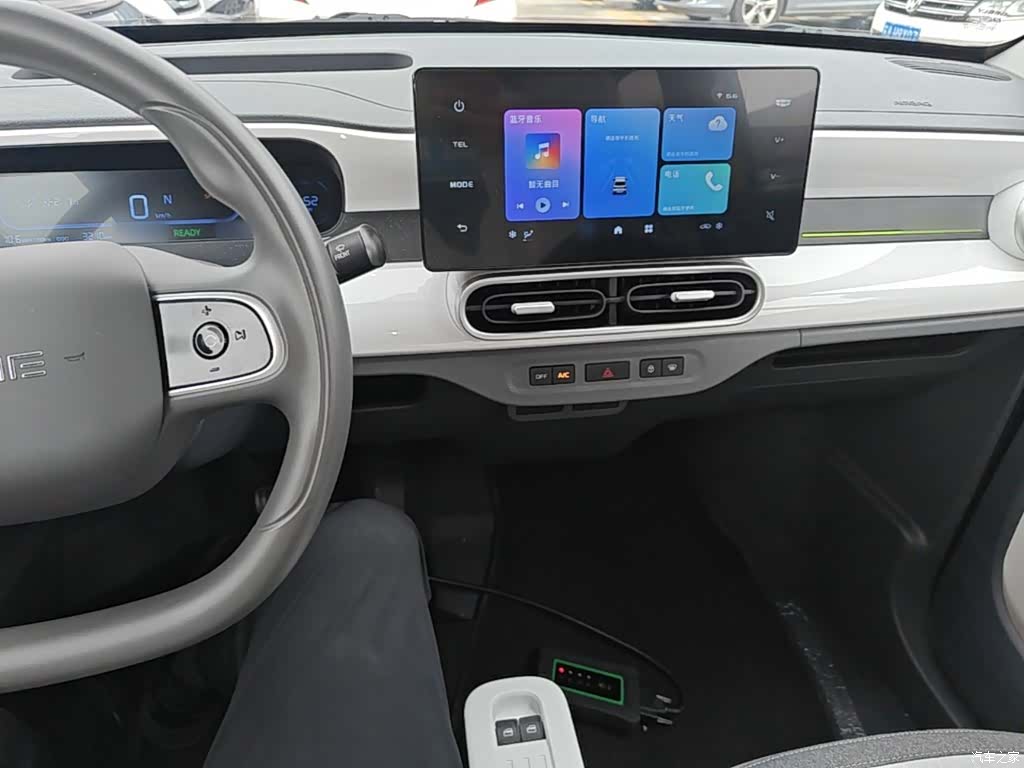 Geely Panda, 2025 10