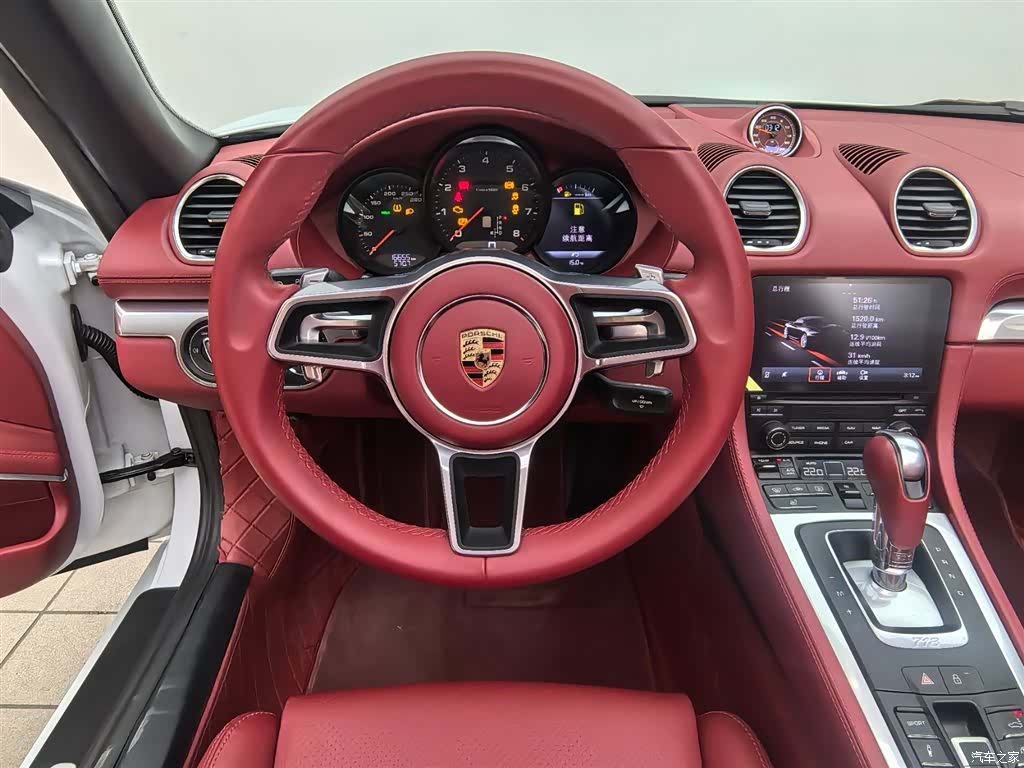 Porsche Boxster, 2024 11