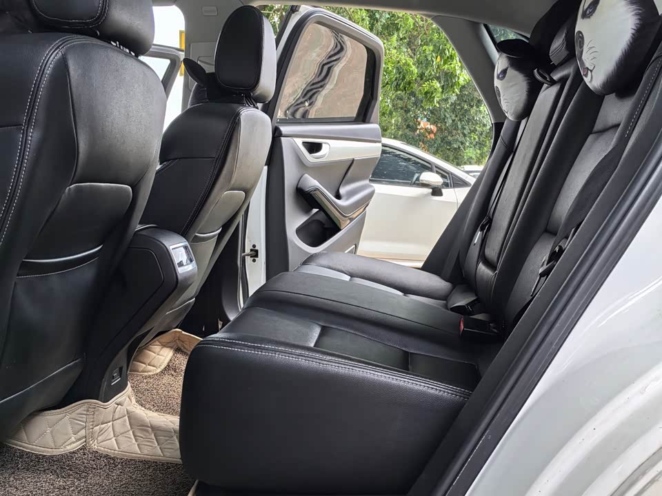Zotye SR7