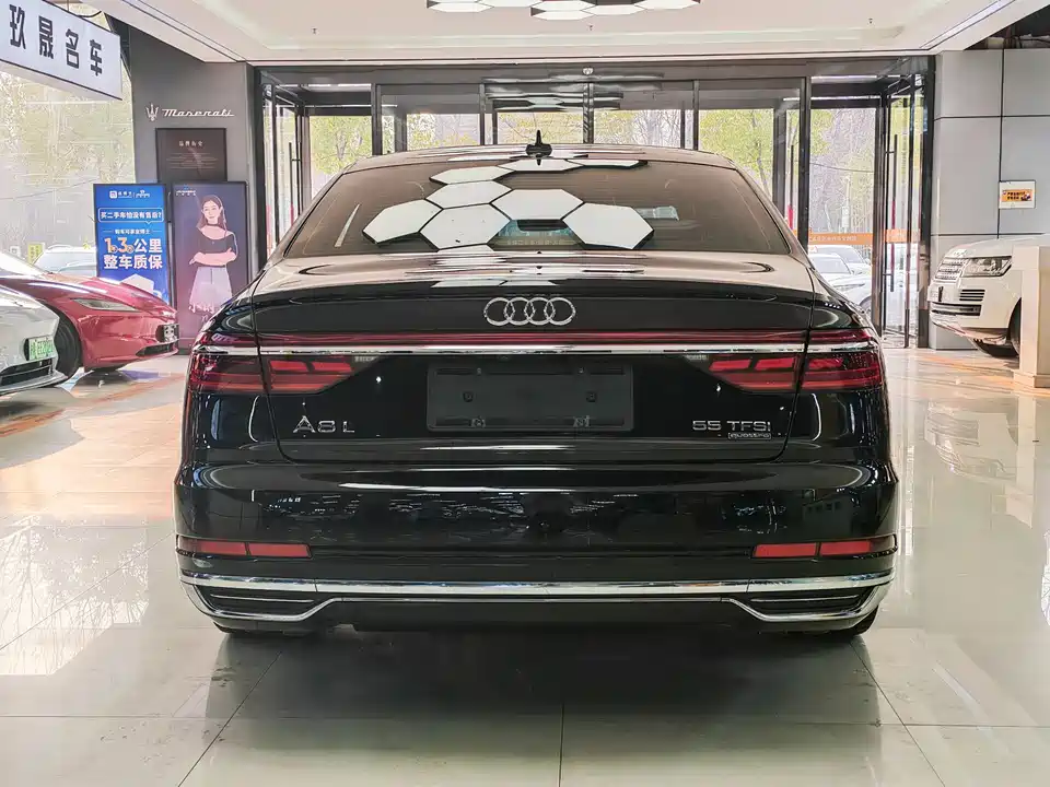 Audi A8