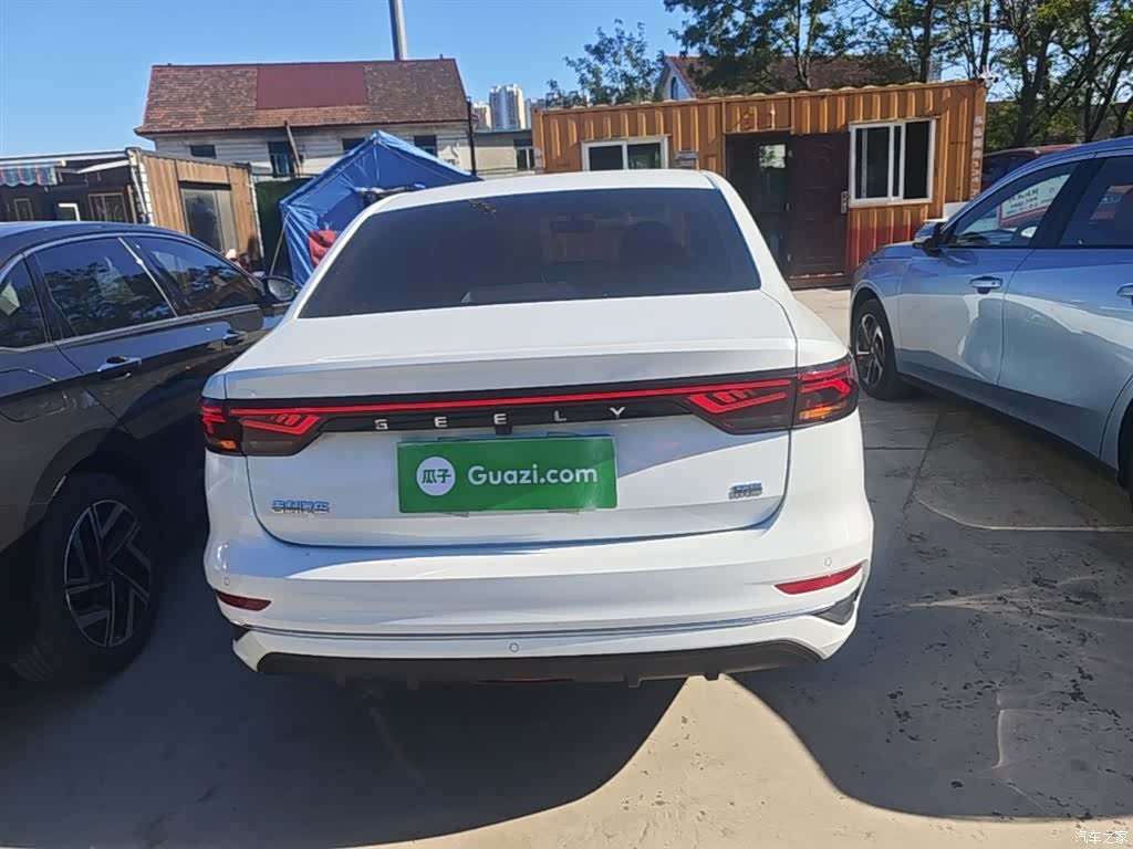 Geely Emgrand, 2025 6
