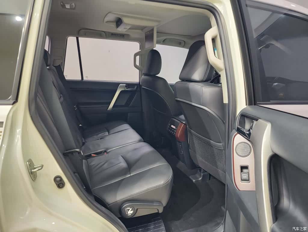 Toyota Prado, 2016 13