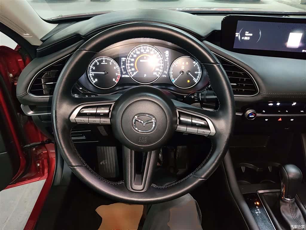 Mazda Mazda3, 2020 11