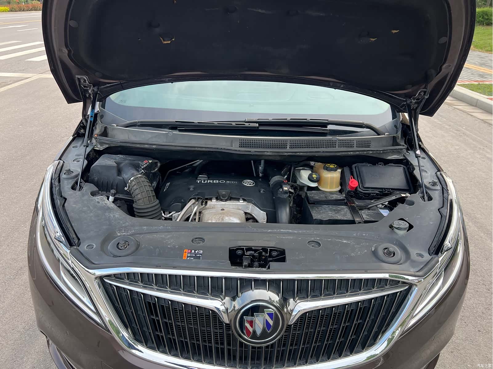 Buick GL8, 2017 23