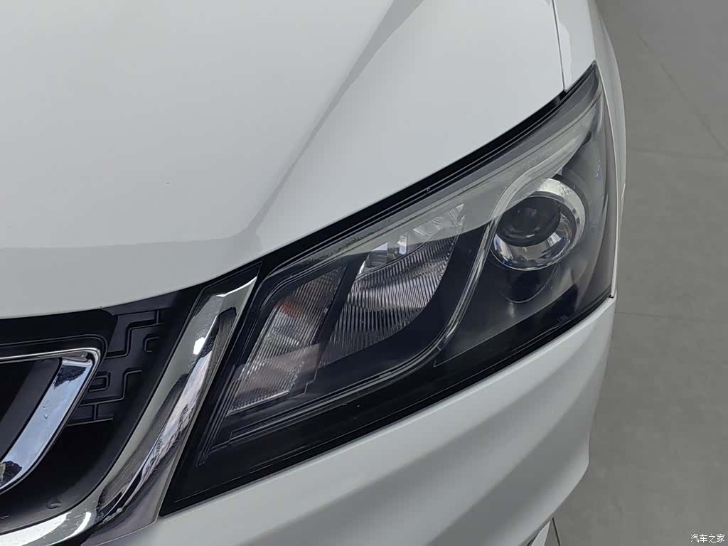 Geely Emgrand, 2017 7