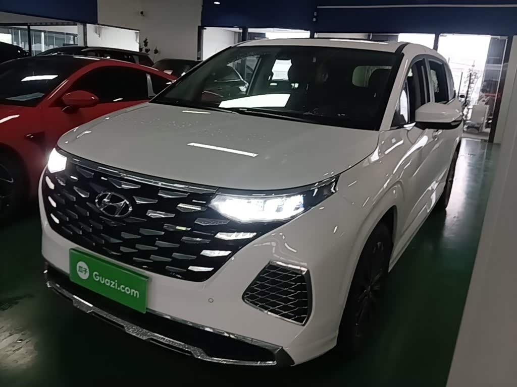 Hyundai Custo