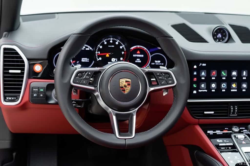 Porsche Cayenne, 2022 14