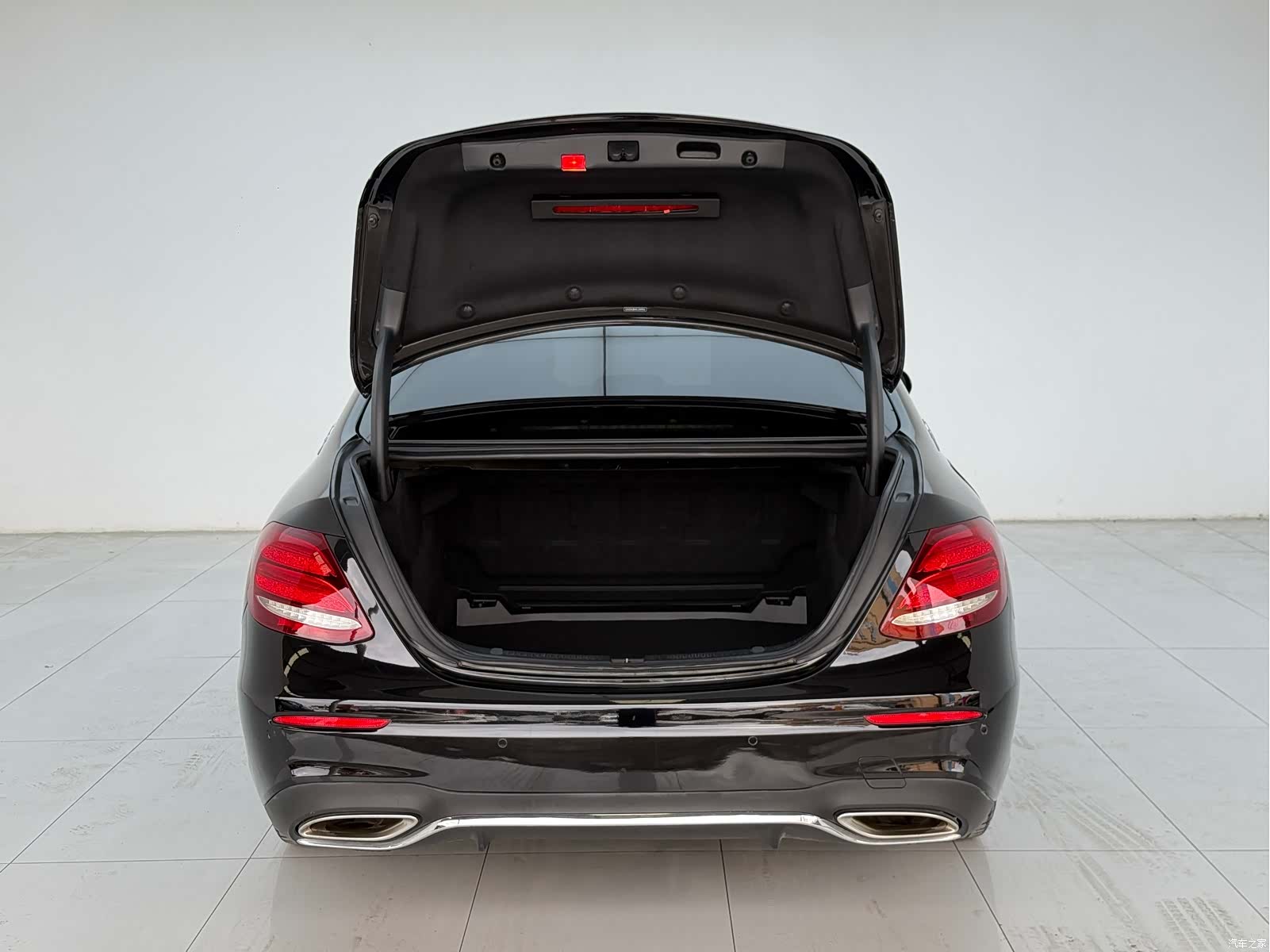 Mercedes-Benz E-Class, 2020 18