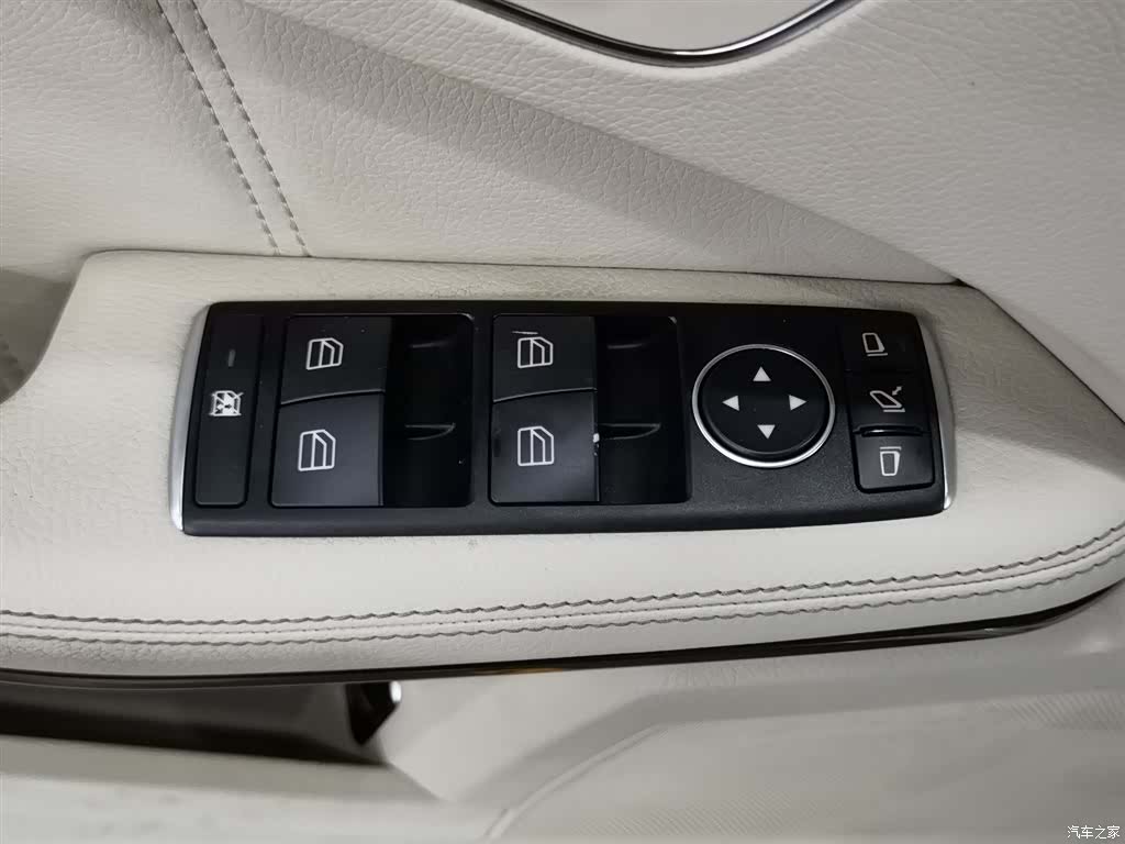 Mercedes-Benz E-Class, 2013 9
