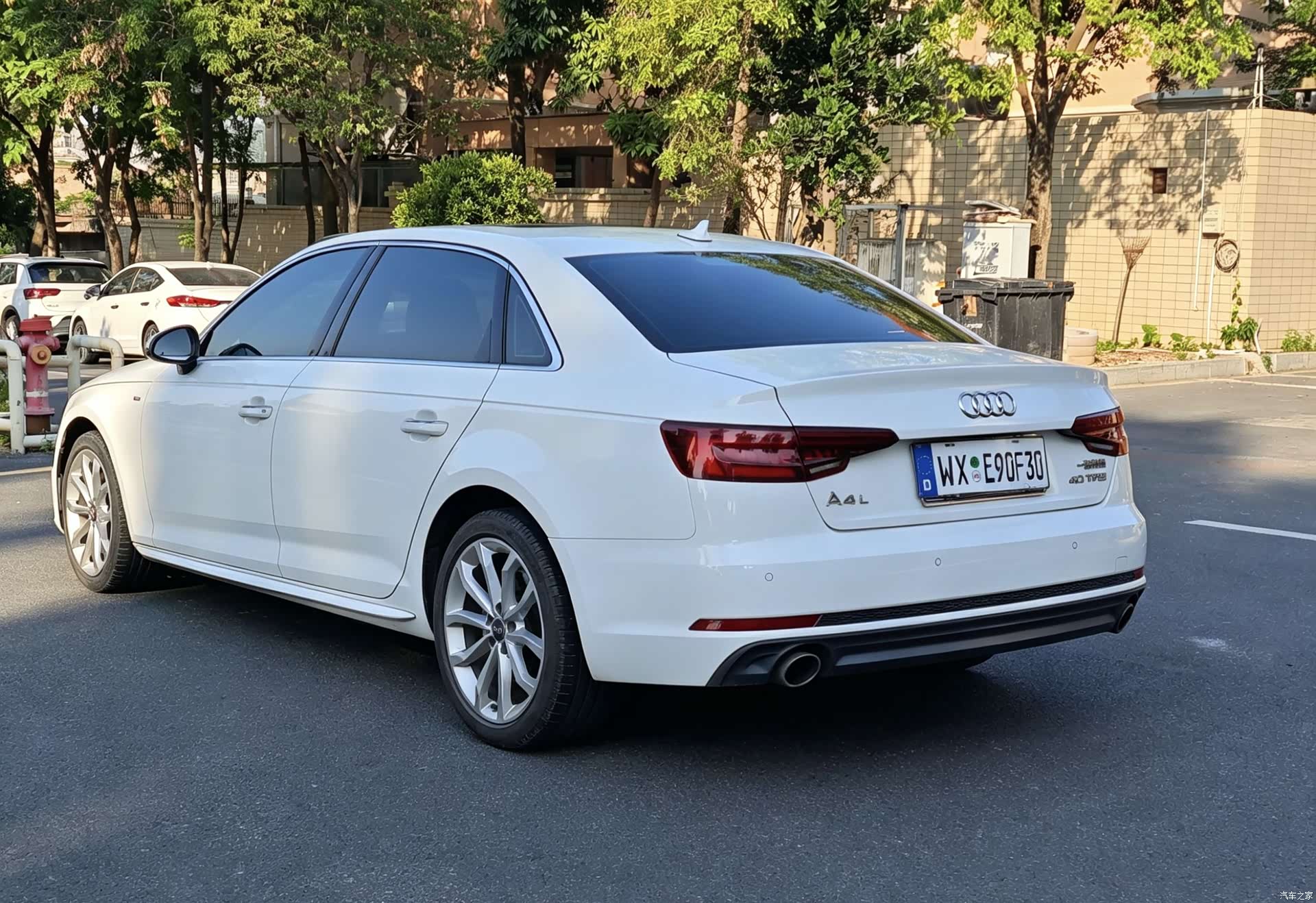 Audi A4L, 2018 13