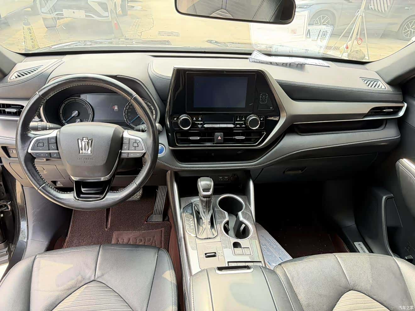 Toyota Crown, 2022 7