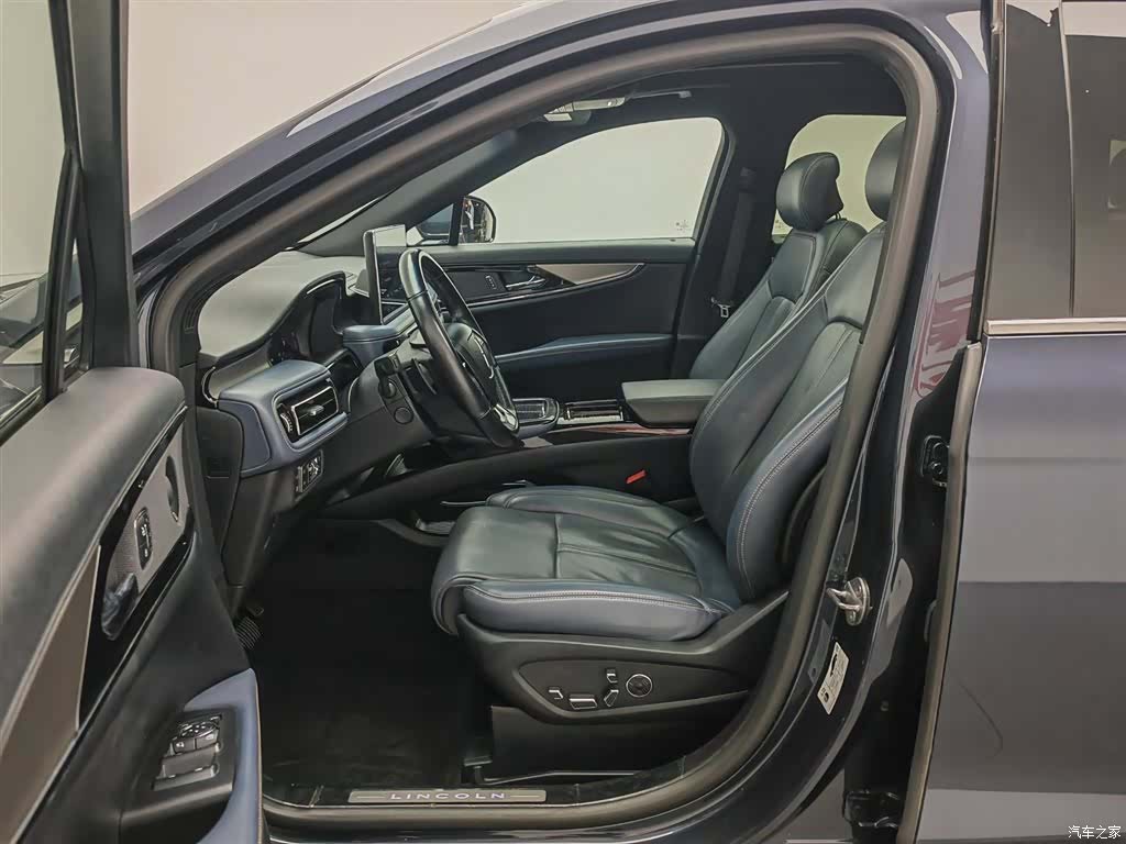 Lincoln Nautilus, 2021 10