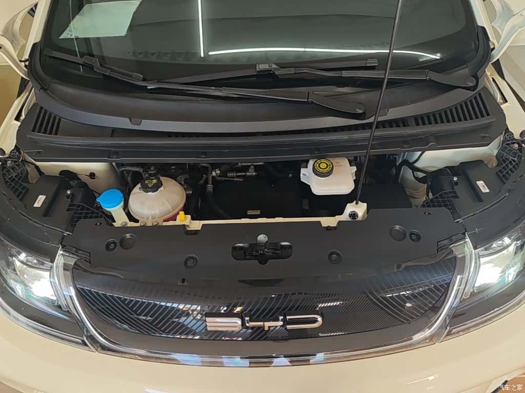 BYD Dolphin, 2023 20