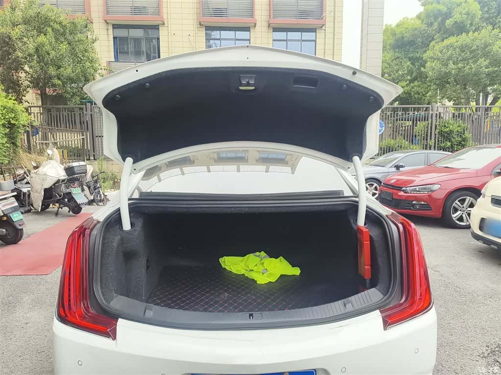 Cadillac XTS, 2019 19