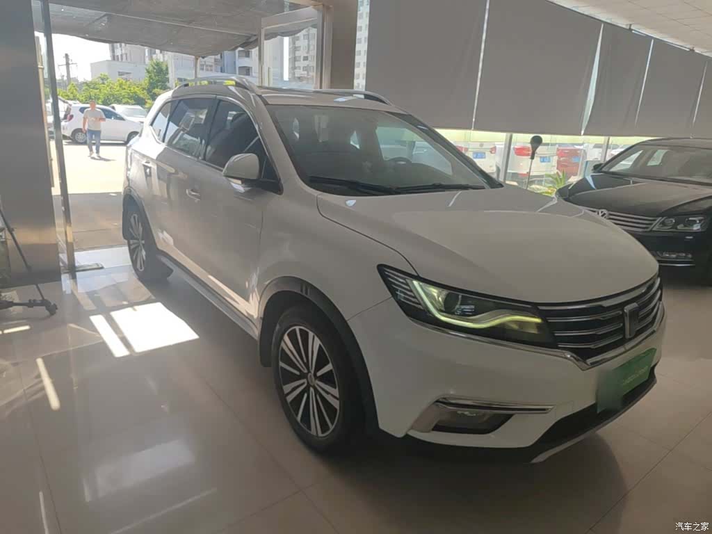 Roewe RX5, 2019 4
