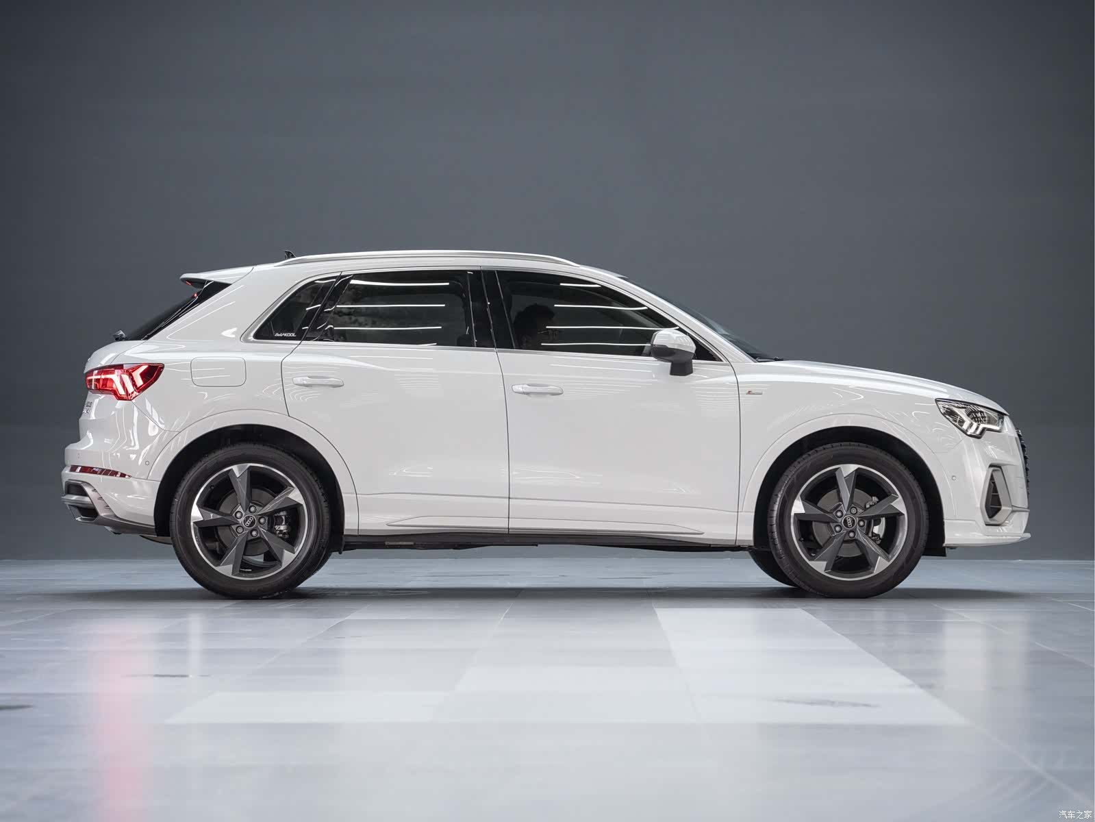 Audi Q3, 2022 7