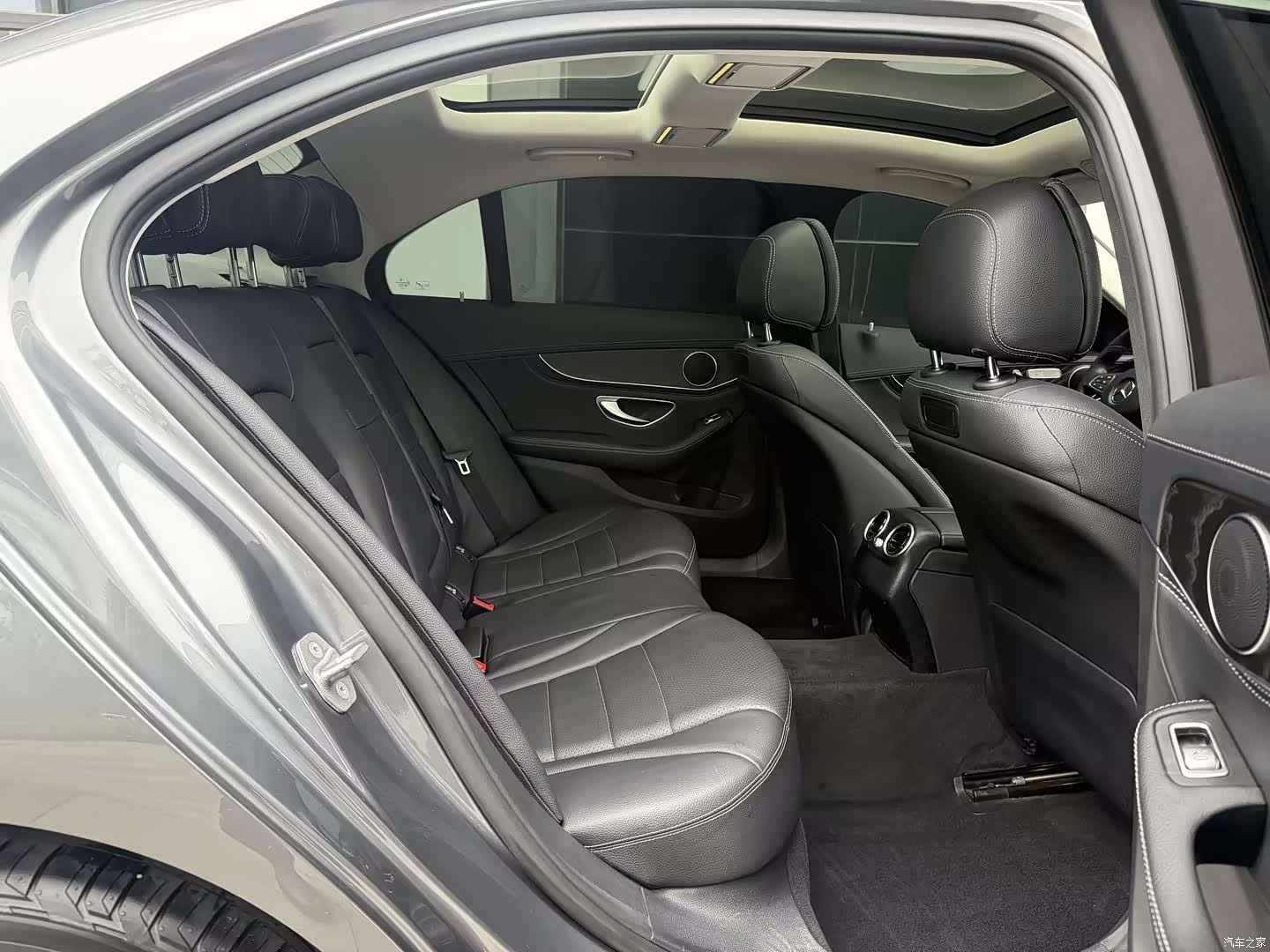 Mercedes-Benz C-Class, 2018 17