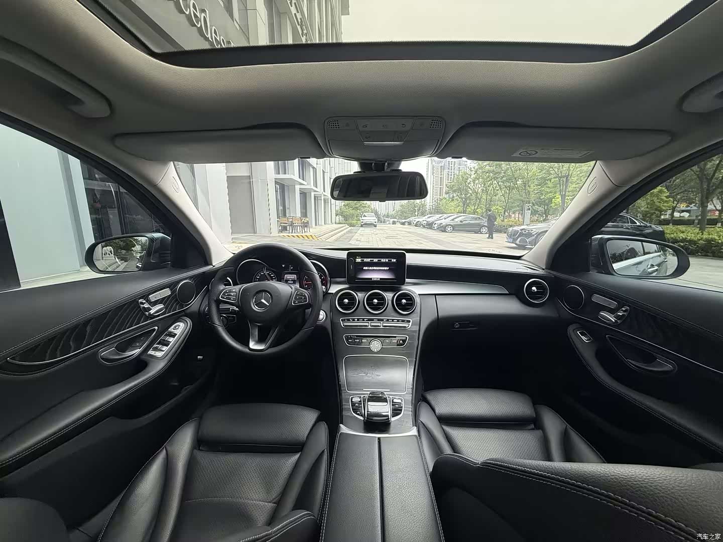 Mercedes-Benz C-Class, 2018 18