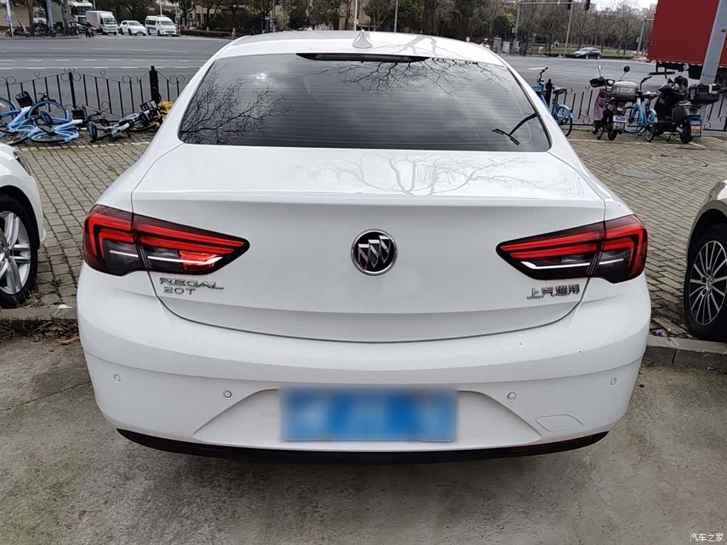 Buick Regal, 2020 4