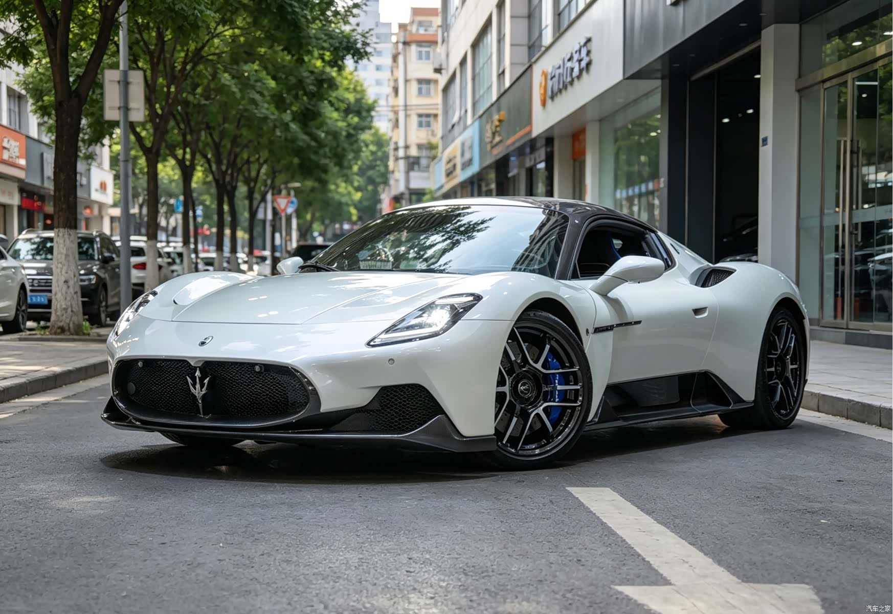 Maserati MC20, 2022 3